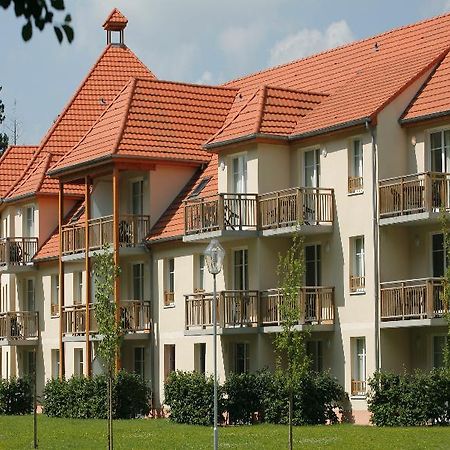 ليفيرنوا Residence Vtf Les Allees Du Green المظهر الخارجي الصورة